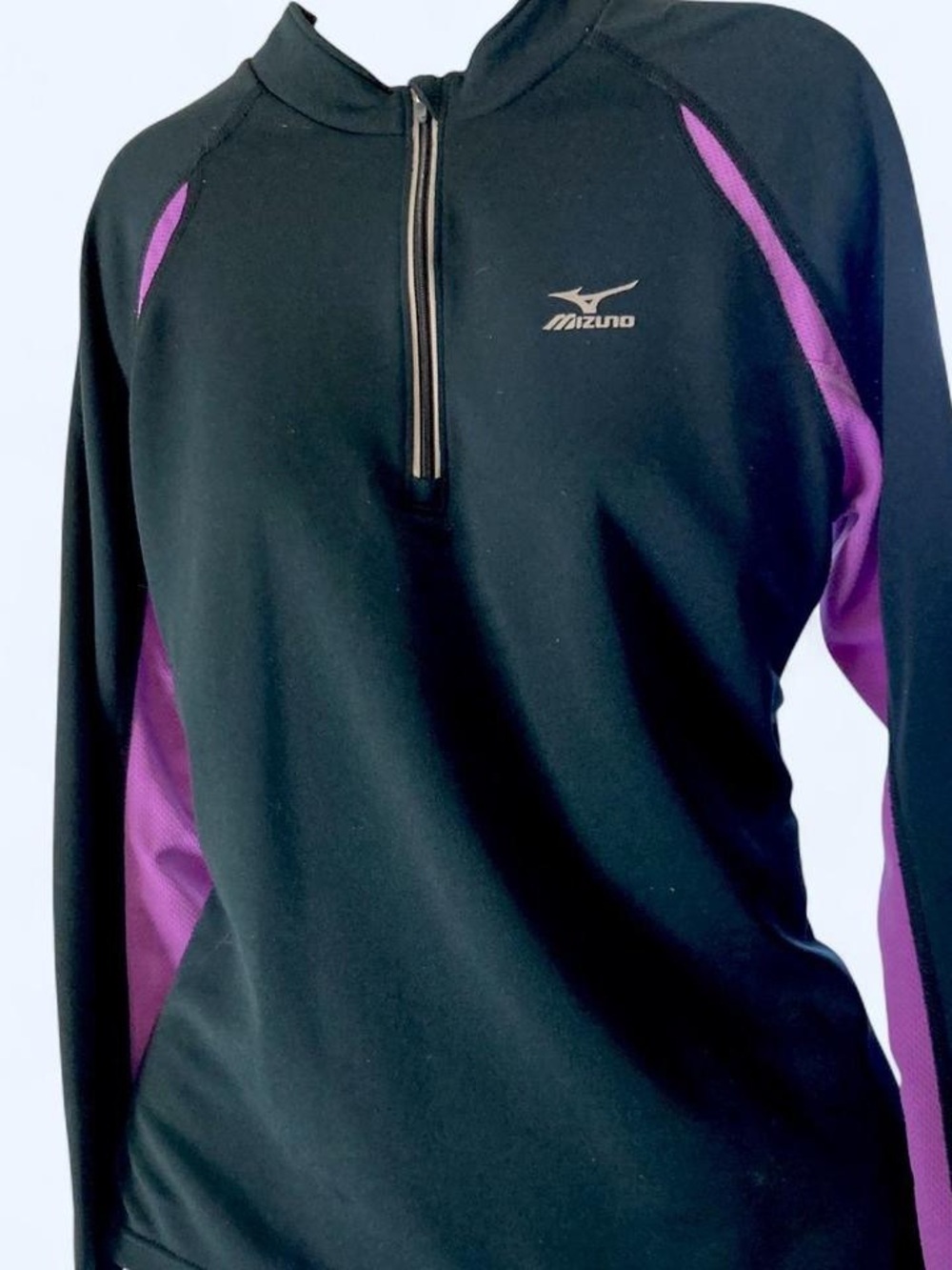 Mizuno black & purple quarter zip long sleeve workout top M